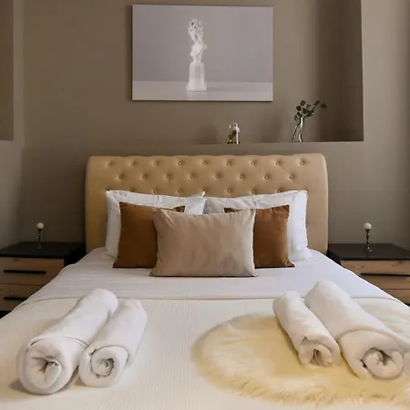 Calea Victoriei Family Escape - Modern 2br דירה *