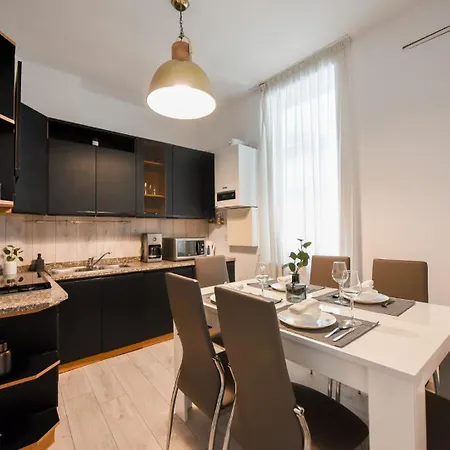 Calea Victoriei Family Escape - Modern 2br דירה